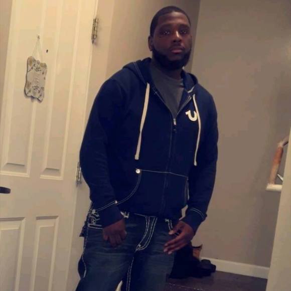 Meet your Posher, Tevin - Picture 1 of 1